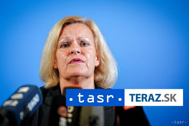 Nemecko pozastavilo konania o udeľovanie azylu Sýrčanom
