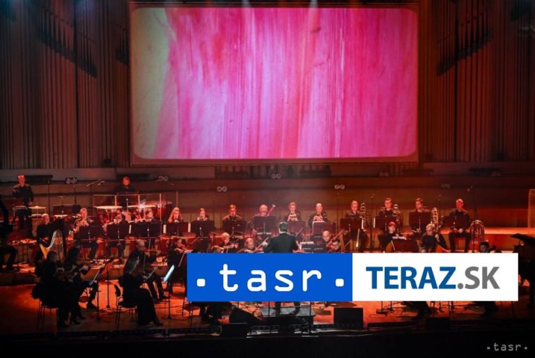 Pražská hala O2 universum tlieskala hitom Mira Žbirku