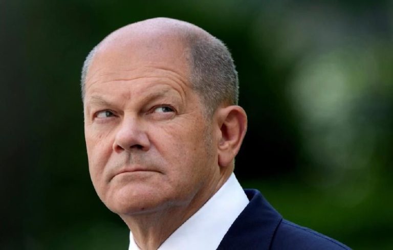 Scholz sa vyslovil proti útokom zbraní s dlhým doletom na ruské územieNemecká ka…