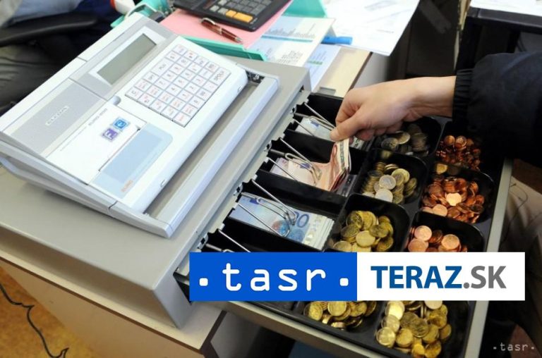 Vlani finančná správa kontrolovala viac, na pokutách ale vybrala menej