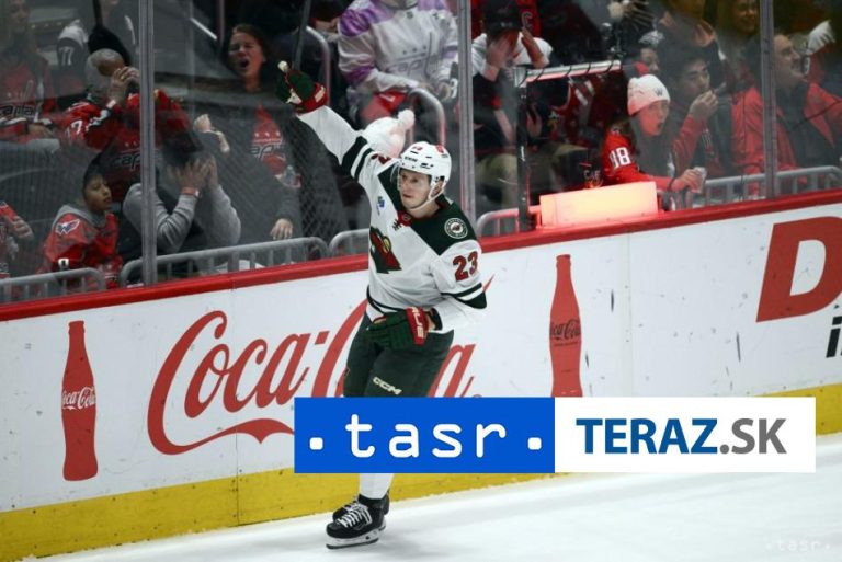 Hráčmi týždňa sa stali útočníci Rossi, Terry a brankár Kuemper