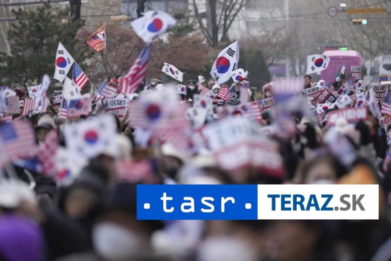 Ochranka Jun Sok-Jola povolí policajtom vstup do jeho rezidencie