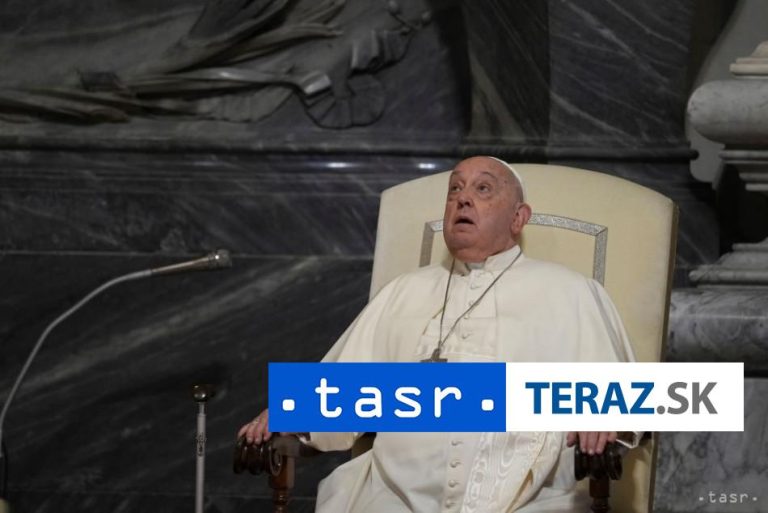 Pápež vyzýva skoncovať s útokmi proti civilistom