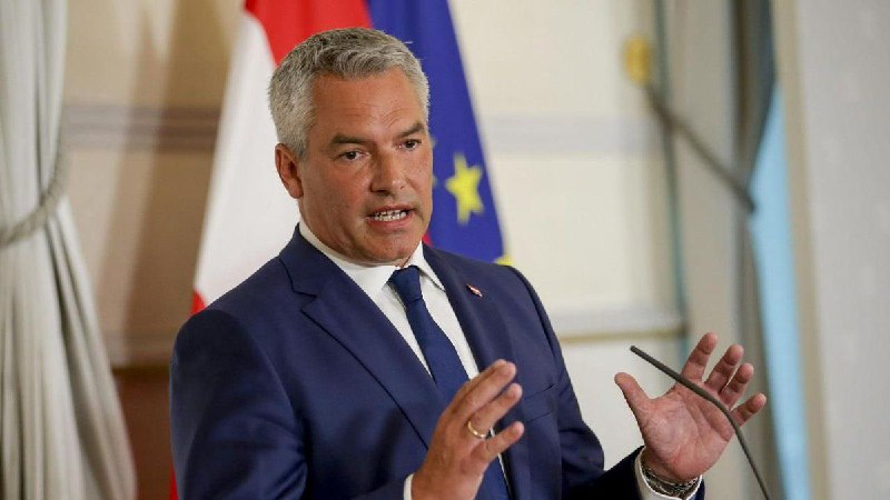 Rakusky-kancelar-Karl-Nehammer-rezignuje.jpg