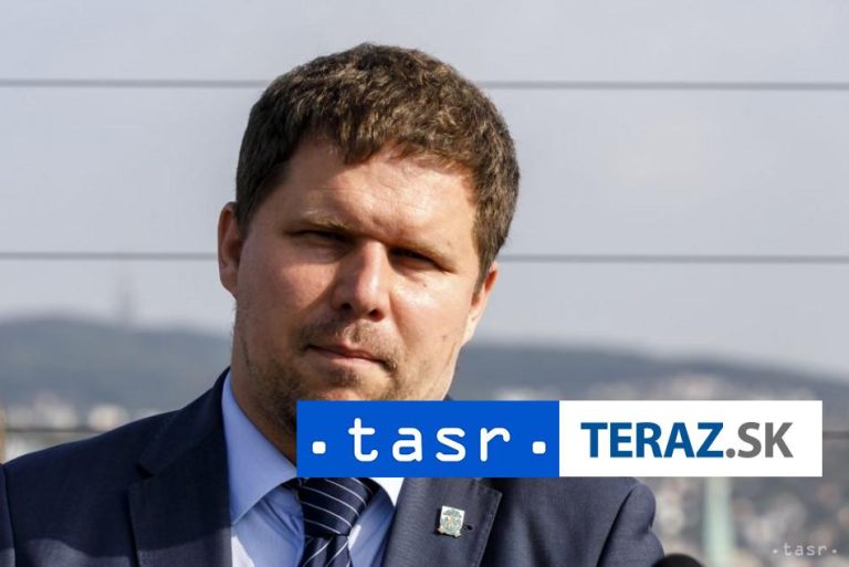 J. Hrčka bude v septembri opäť kandidovať na starostu Petržalky