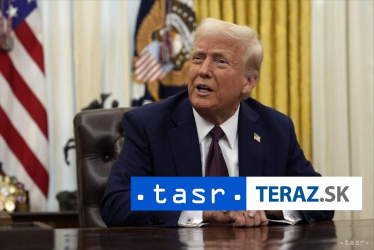 Trump oznámil odvetné kroky voči Kolumbii po odmietnutí letov