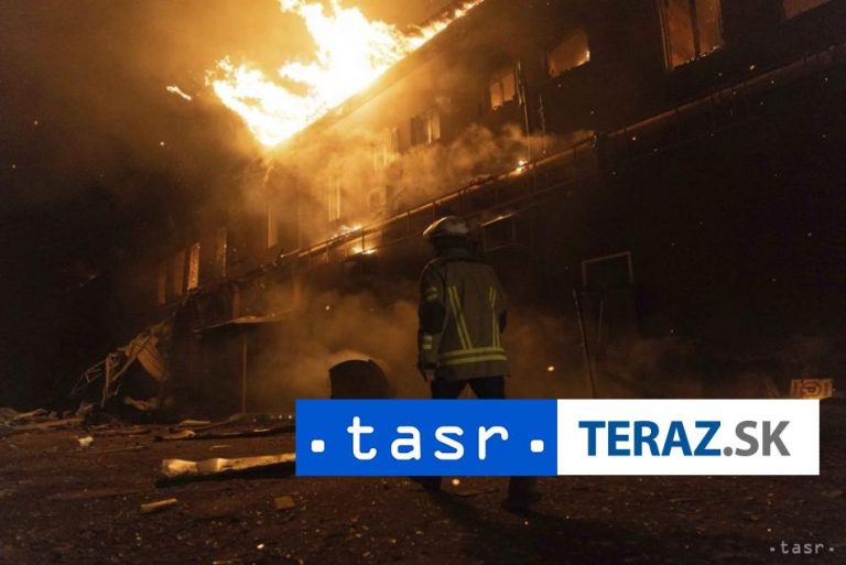 Výbuch v blízkosti náborového centra zranil jedného muža