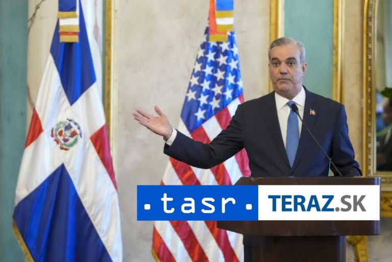 Dominikánska republika predĺži betónový múr na hranici s Haiti