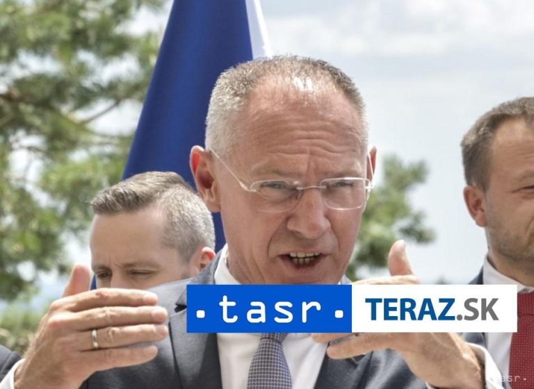 Karner uviedol, že sobotňajší útok nožom mal islamistický motív