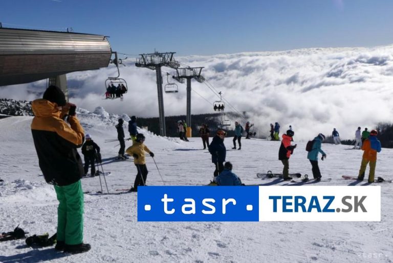 Lyžiari či snoubordisti by mali byť na svahu ohľaduplní