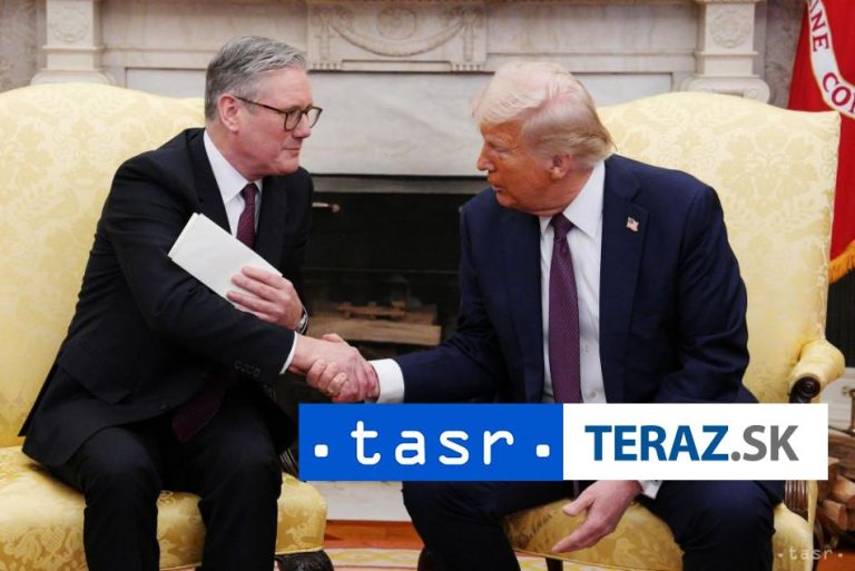 Starmer sa stretol s Trumpom, aby prerokovali záruky pre Ukrajinu