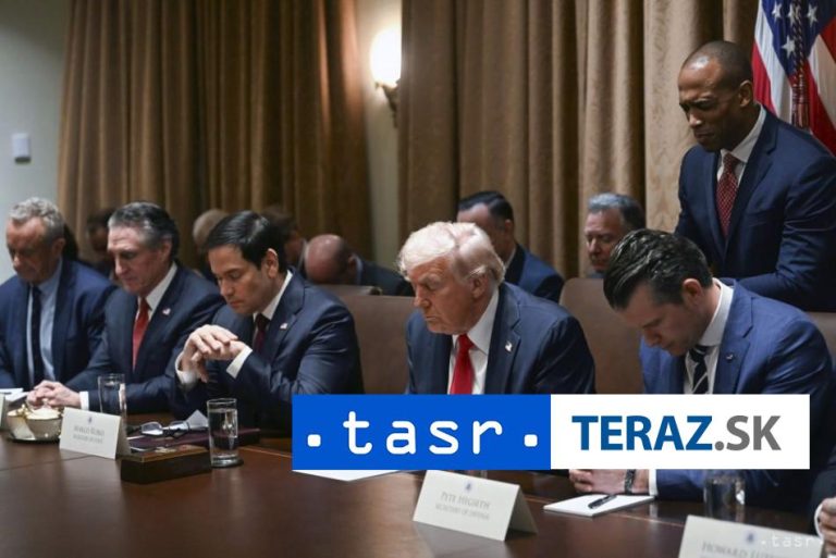 Trump potvrdil plány na clá pre EÚ vo výške 25 %