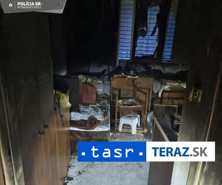 Žena, zranená pri požiari bytu vo Vrábľoch, zraneniam podľahla