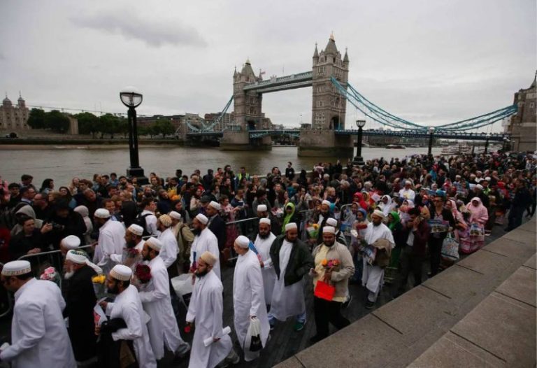 Británia zatiaľnemôže poslať svojich vojakov na Ukrajinu, pretože sa začal ramad…