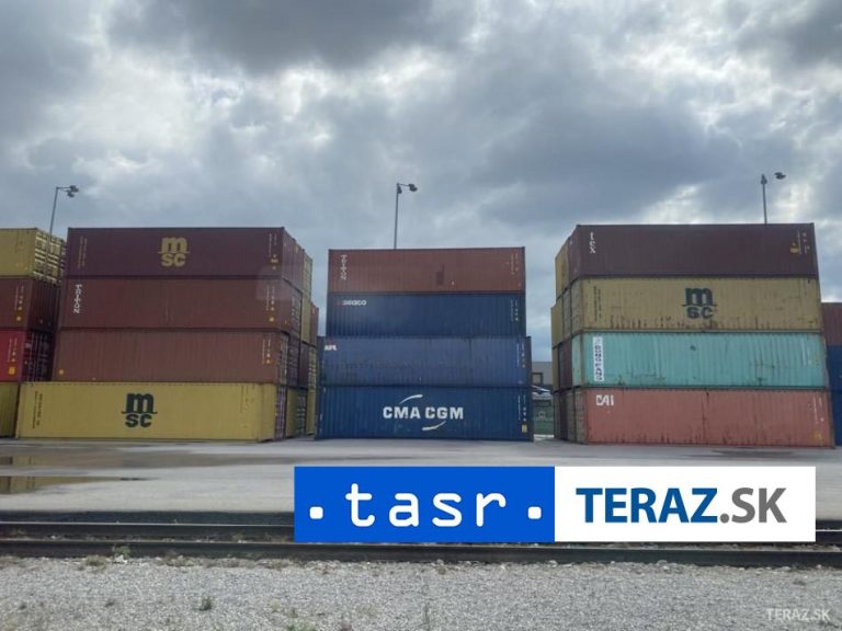 Dovoz kontajnerov do USA klesol o 7,8 % pre pokles importu z Číny