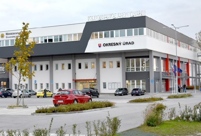 Na Slovensku momentálne funguje 72 okresných úradov. Podľa generálneho riaditeľ…