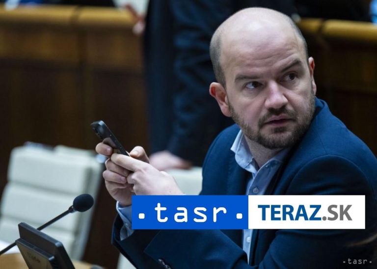 Poslanci zvolili M. Dubéciho z PS za podpredsedu parlamentu