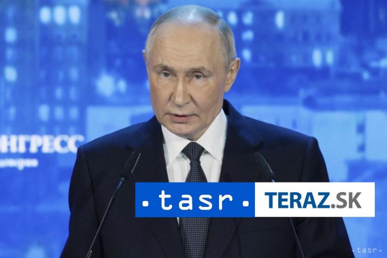 Putin oznámil posilnenie vojenskej prítomnosti Ruska v Arktíde