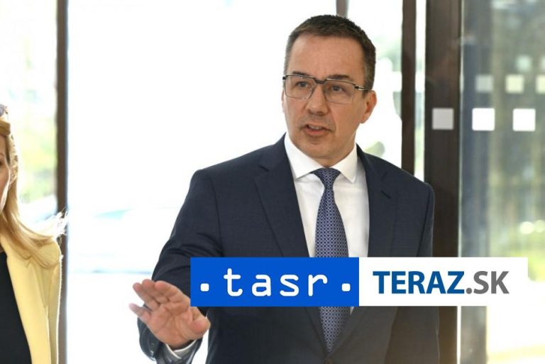 E. Tomáš kritizoval opozíciu za slová o ukončení výroby vo firme Ecco