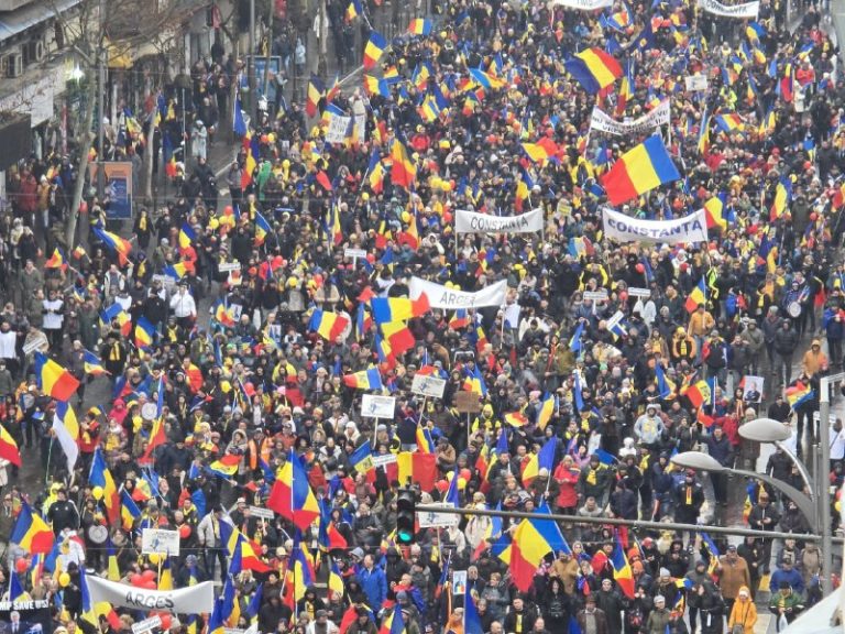 Štepan: Ako presstituti z hlavného mediálneho prúdu robia propagandu?Zatiaľ čo n…