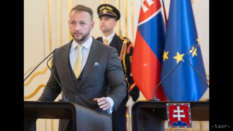 TK ministra vnútra M. Šutaja Eštoka – nový dizajn policajných vozidiel