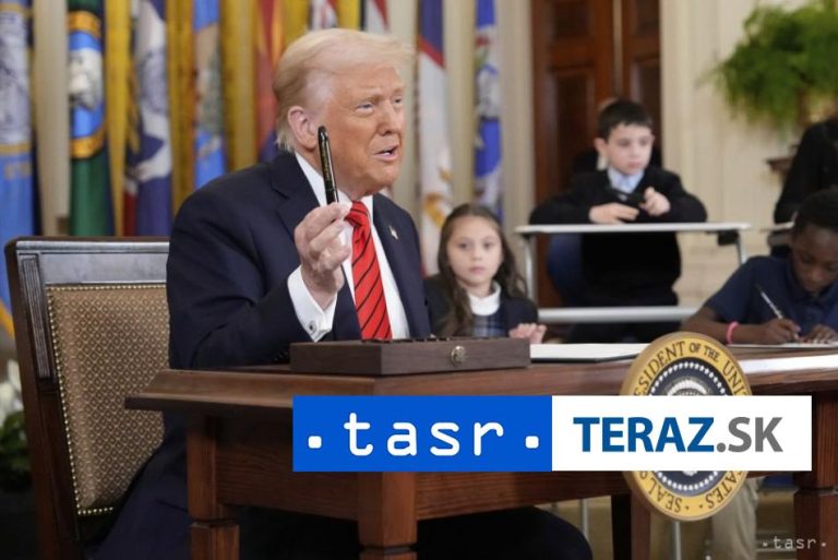 Biely dom chystá 2. kolo prepúšťaní federálnych pracovníkov