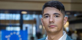 E. Kaliňák nevidí dôvod na koniec M. Lajčáka na poste poradcu premiéra