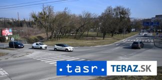Polícia hľadá svedkov nehody na križovatke v Ružomberku