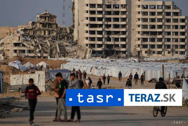 V meste Bajt Lahíja protestovali proti vláde Hamasu stovky ľudí