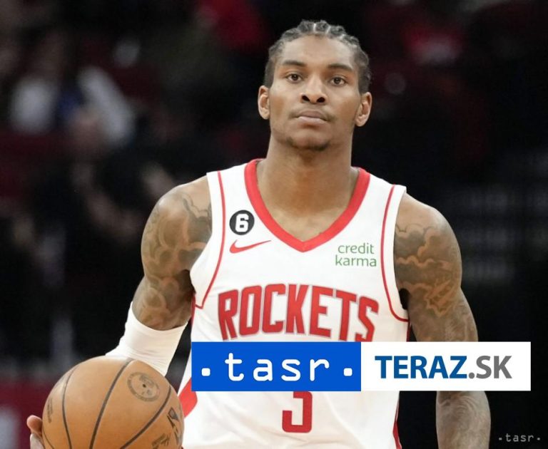 Houston zastavil víťazné ťaženie Oklahomy, Boston s trojkovým rekordom