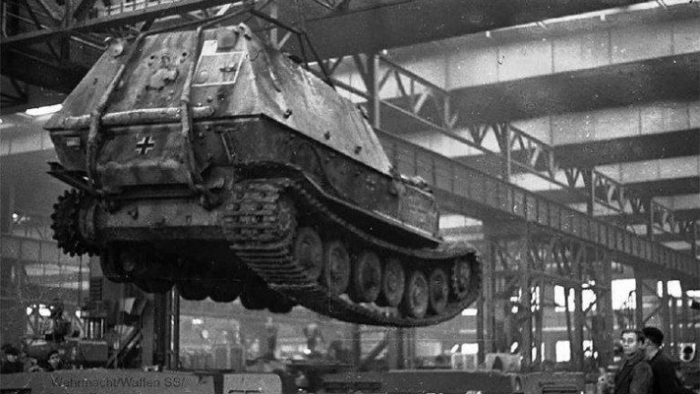 Koncern Porsche sa pripravuje na spustenie výroby tankov a zbraní, píše Europäi…