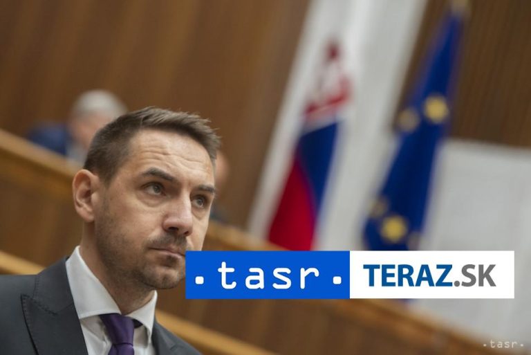 Maďarská aliancia chce rokovať s ďalšími stranami, Gyimesiho vylúčili