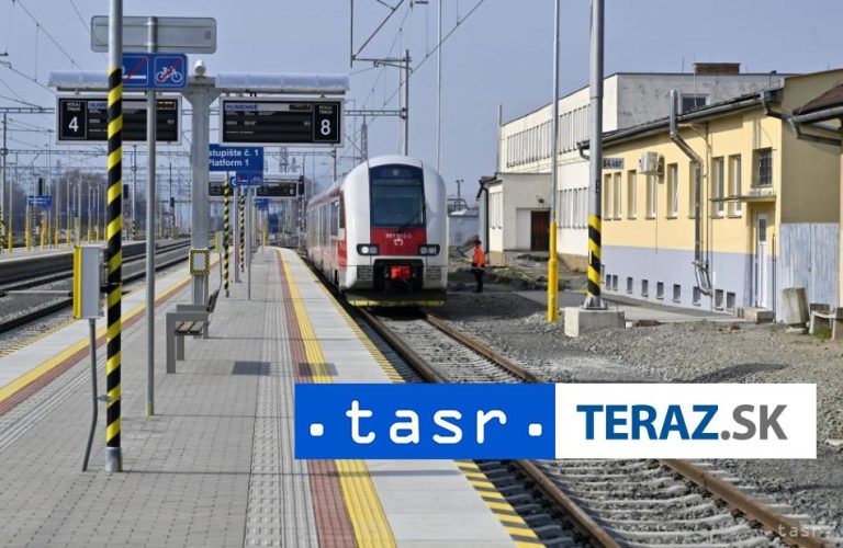 Rezort obrany zaplatí za dopravu na oslavy konca vojny ZSSK 70.000 eur