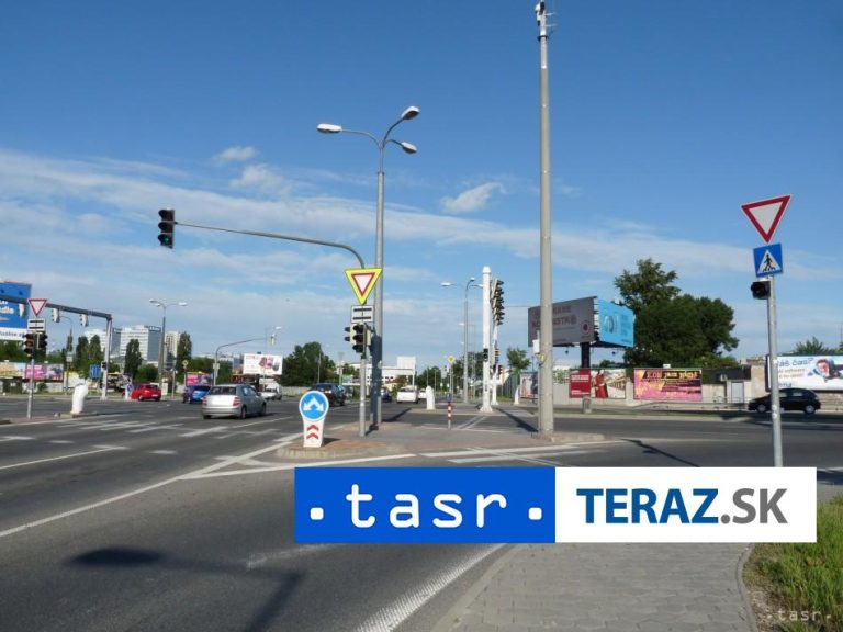 Na vybraných križovatkách a priechodoch upravia režim semaforov