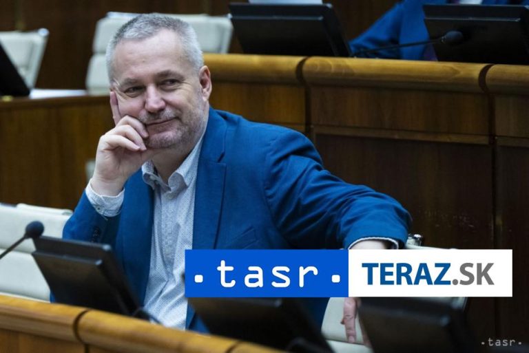 Premiér v januári o prevrate na Slovensku klamal