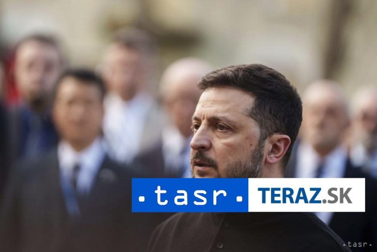 Zelenskému bolo vo Vatikáne udelené miesto v prvom rade