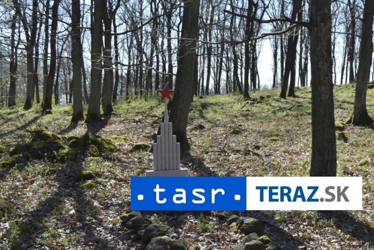 V lesoch nad obcou Rybník sa nachádza sedem vojenských hrobov