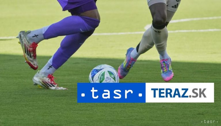 Valencia remizovala v 32. kole La Ligy s Vallecanom 1:1