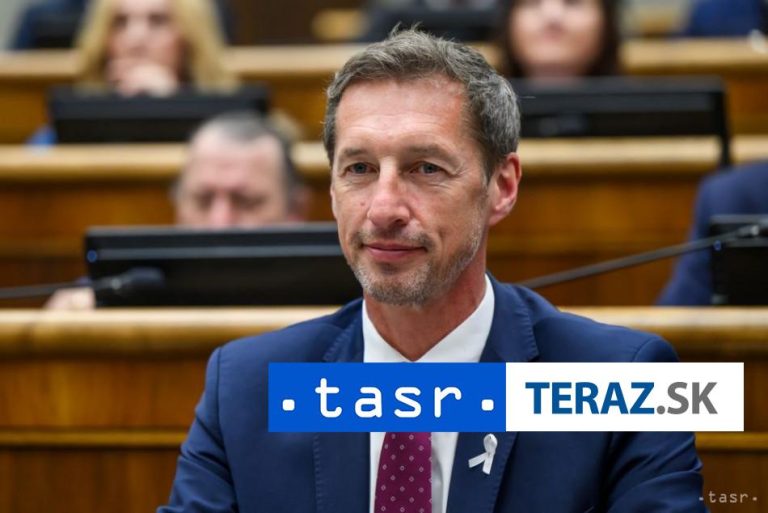 KDH chce prevoz busty riešiť na mimoriadnom rokovaní kultúrneho výboru