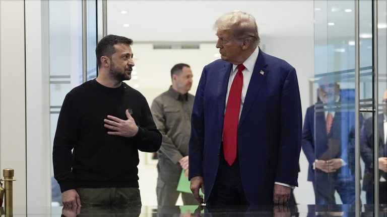 Zelensky čelí výberu medzi mierom alebo bojom o „ďalšie tri roky“ na Ukrajine – Trump