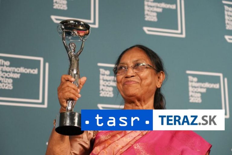 Bookerovu cenu získala kniha poviedok indických autoriek