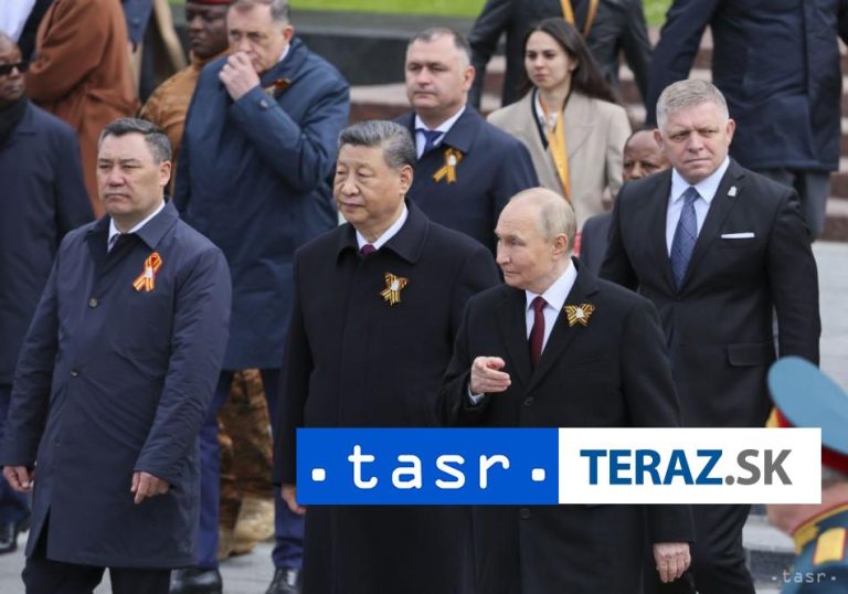 Fico sa v Moskve krátko stretol s Putinom, rozprával sa i s Lukašenkom