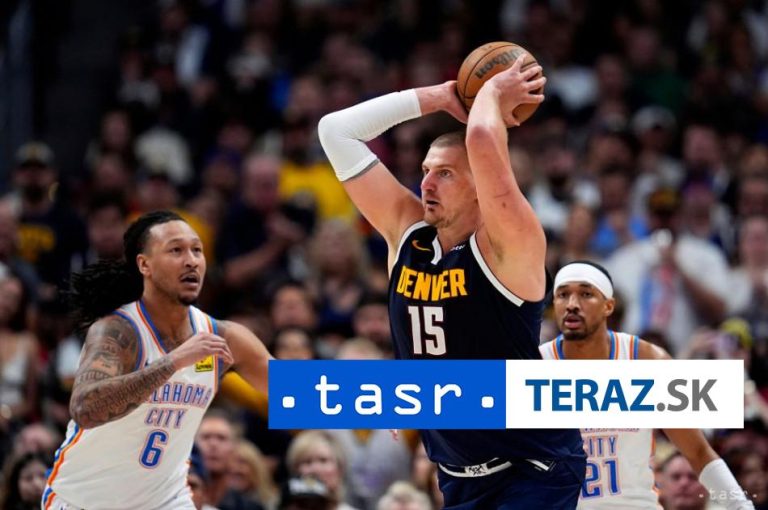 V najlepšom tíme sezóny všetci kandidáti na cenu MVP