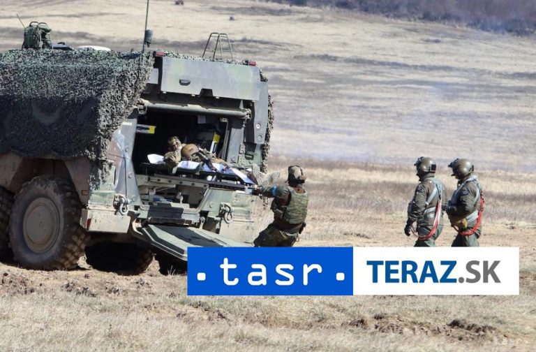 Na Lešti ukázali práporové taktické cvičenie s ostrou bojovou streľbou