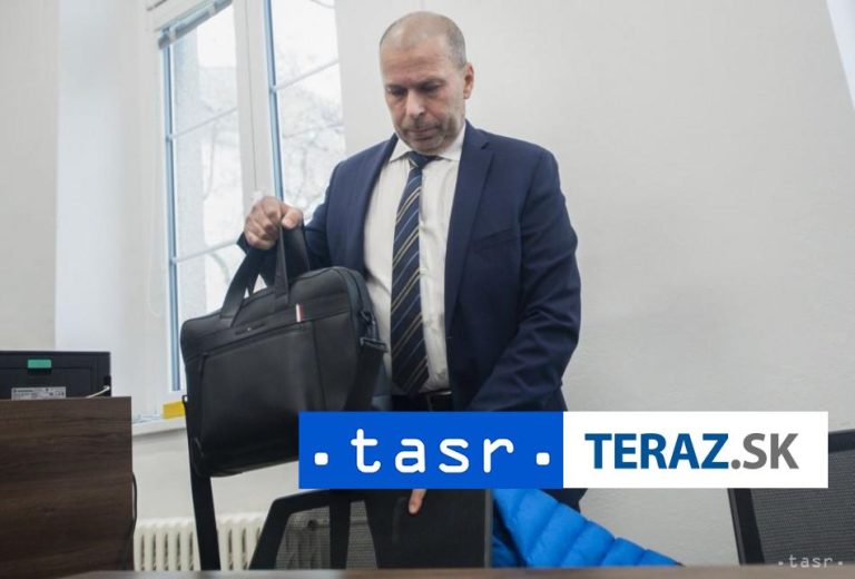 Na súde s policajným exprezidentom vypovedal bývalý šéf tímu Oblúk