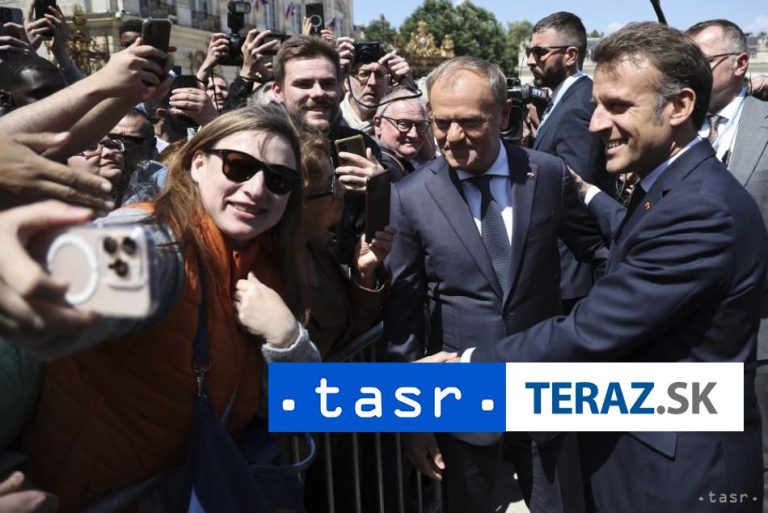 Poľský premiér Tusk skritizoval účasť lídrov na oslavách v Moskve