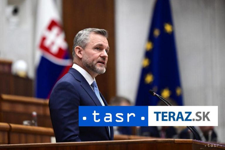 Pellegrini je rieši s úradmi možné zadržania Slováka pri Gaze