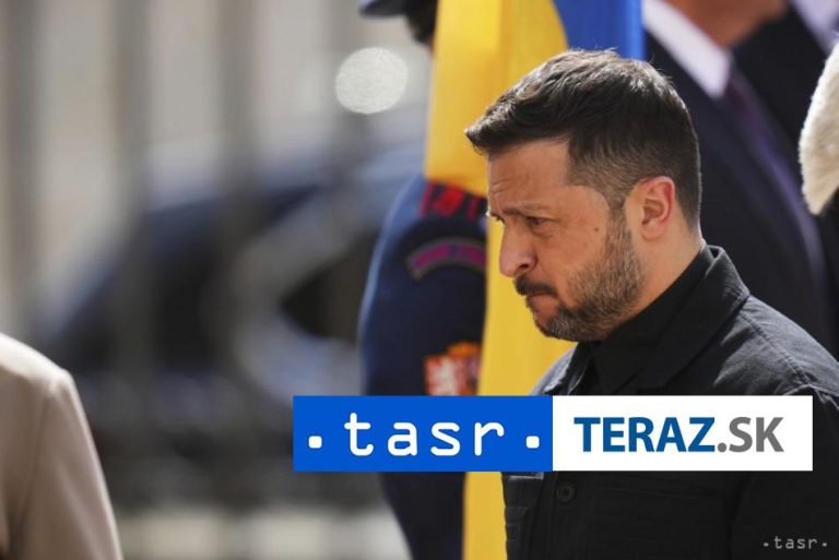 Telefonát medzi Zelenským a Trumpom prebehol veľmi dobre, tvrdí Kyjev