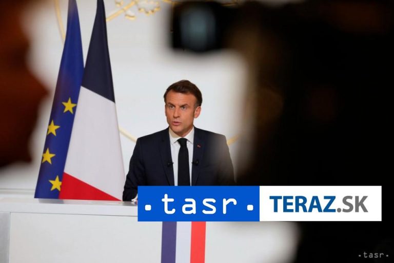 Macron vyzval na pokračovanie americko-iránskych jadrových rozhovorov