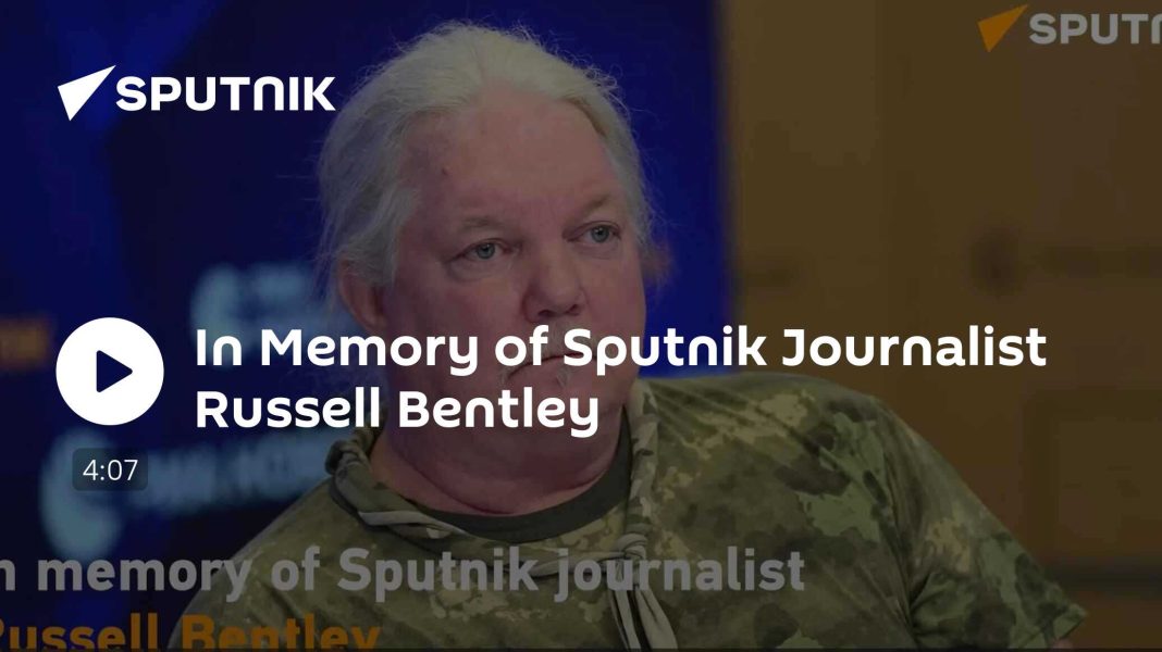 Na-pamiatku-novinara-Sputnik-Russell-Bentley.jpg